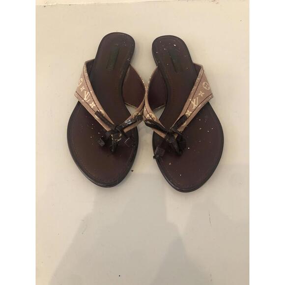 Louis Vuitton Vintage Monogram Leather Flip flops - Picture 1 of 3